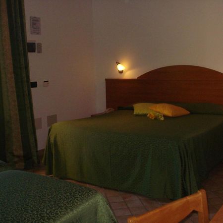 Carlo'S Hotel Castagneto Carducci Dış mekan fotoğraf