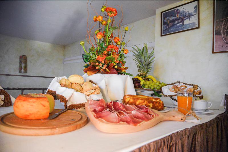 Carlo'S Hotel Castagneto Carducci Dış mekan fotoğraf