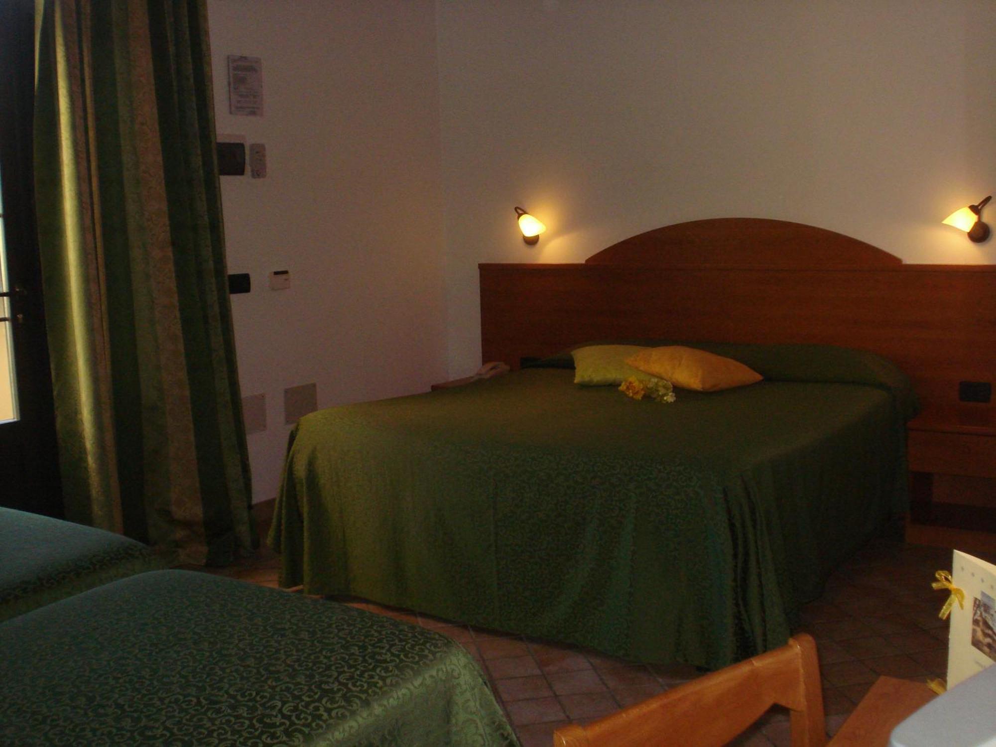 Carlo'S Hotel Castagneto Carducci Dış mekan fotoğraf