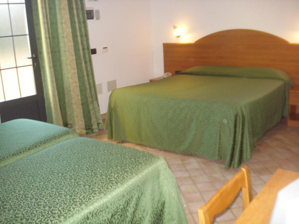 Carlo'S Hotel Castagneto Carducci Oda fotoğraf