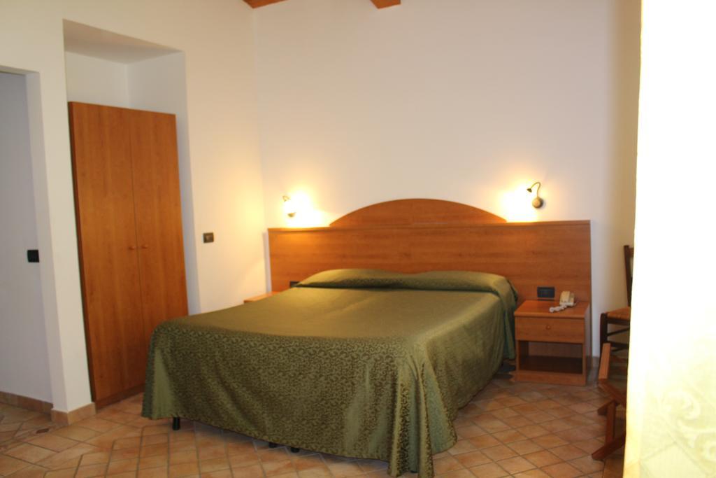 Carlo'S Hotel Castagneto Carducci Dış mekan fotoğraf
